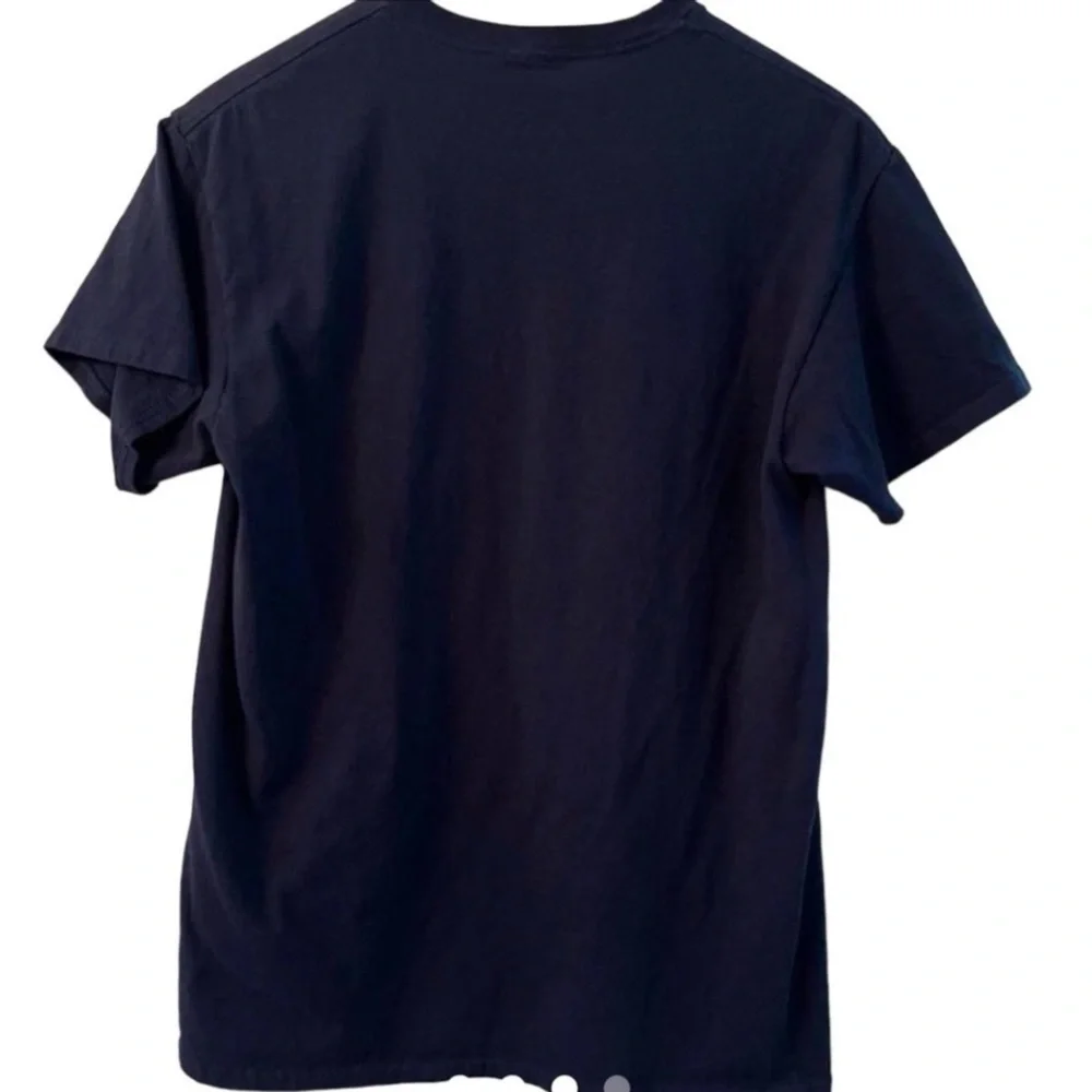 BOB’S BURGERS Unisex Tina Belcher Loves Butts Silhouette T-Shirt size Medium - Picture 7 of 9